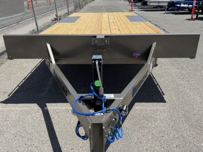New 2026 Diamond C GDD 102"x18' - 10K Deckover Equipment Trailer