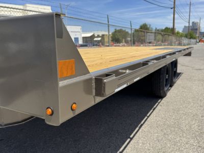 New 2026 Diamond C GDD 102"x18' - 10K Deckover Equipment Trailer