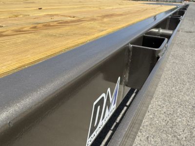 New 2026 Diamond C GDD 102"x18' - 10K Deckover Equipment Trailer