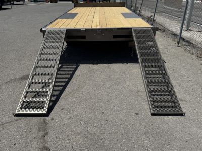New 2026 Diamond C GDD 102"x18' - 10K Deckover Equipment Trailer