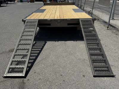 New 2026 Diamond C GDD 102"x18' - 10K Deckover Equipment Trailer