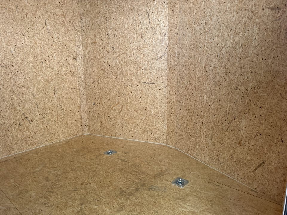 New 2026 Look Trailers 8.5X24 ST DLX Enclosed Cargo 7' Tall Ramp Cargo / Enclosed Trailer