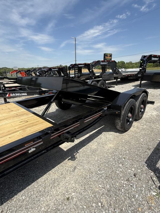 New 2026 Diamond C HDT 210 24’ Tilt Trailer, PACESETTER EDITION, 23K GVWR, HYD JACK, HEAVY FENDERS, FORK HOLDERS