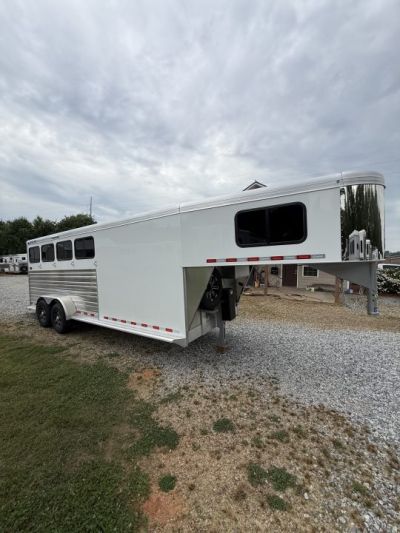 New 2027 Cimarron Trailers Norstar 4 Horse SL GN Horse Trailer