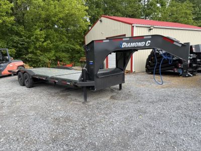 New 2026 Diamond C HXD210 GOOSENECK DRIVE OVER FENDERS TILT TRAILER **** DISC BRAKES**** PRO TILT ALUMINUM FLOOR HYDRO JACKS , SOLAR CHARGER