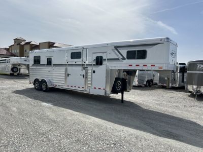New 2027 4-Star Trailers 2+1 Horse Trailer
