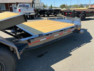 New SALE! SPLIT-TILT 2026 Diamond C Trailers HDT307 82X22 Equipment TRIPLE AXLE 24000 GVWR METALLIC GRAY