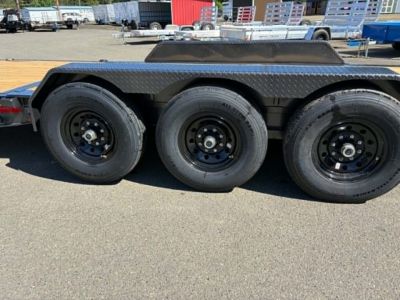 New SALE! SPLIT-TILT 2026 Diamond C Trailers HDT307 82X22 Equipment TRIPLE AXLE 24000 GVWR METALLIC GRAY