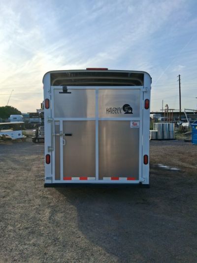 New 2026 Maverick Trailers MAVERICK 3H HS BP Horse Trailer
