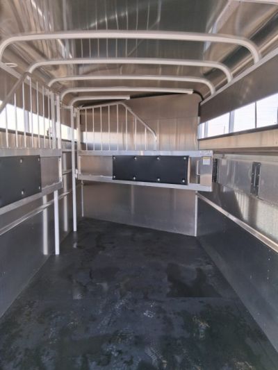 New 2026 Maverick Trailers MAVERICK 3H HS BP Horse Trailer