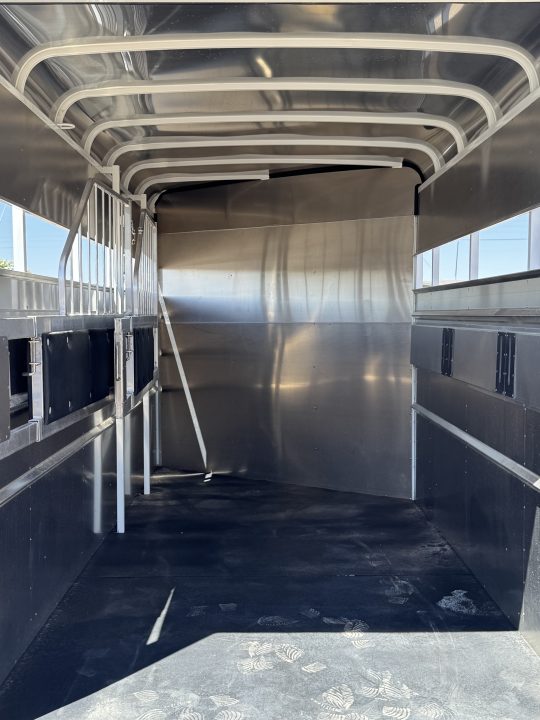 New 2026 Maverick Trailers MAVERICK 3H HS BP Horse Trailer