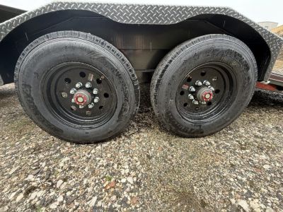 New 2026 Diamond C HDT 210 24’ Tilt Trailer, PACESETTER EDITION, HYD JACK, 23K GVWR FORK HOLDERS, HEAVY FENDERS