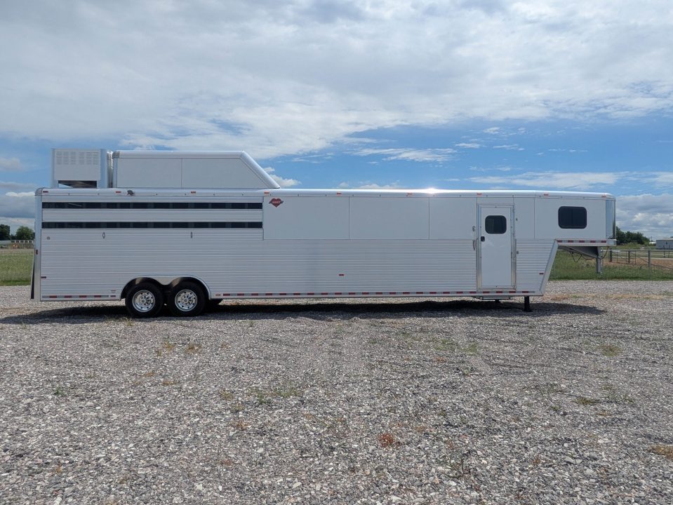 New 2027 Hart Trailer L24G LQ Horse Trailer