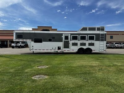 Used 2017 Sierra Trailers 4H 12'6" LQ Horse Trailer