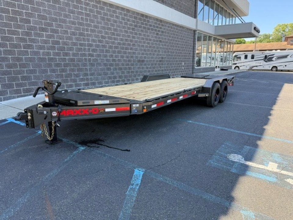 New 2027 MAXX-D EHX8322 Equipment Trailer