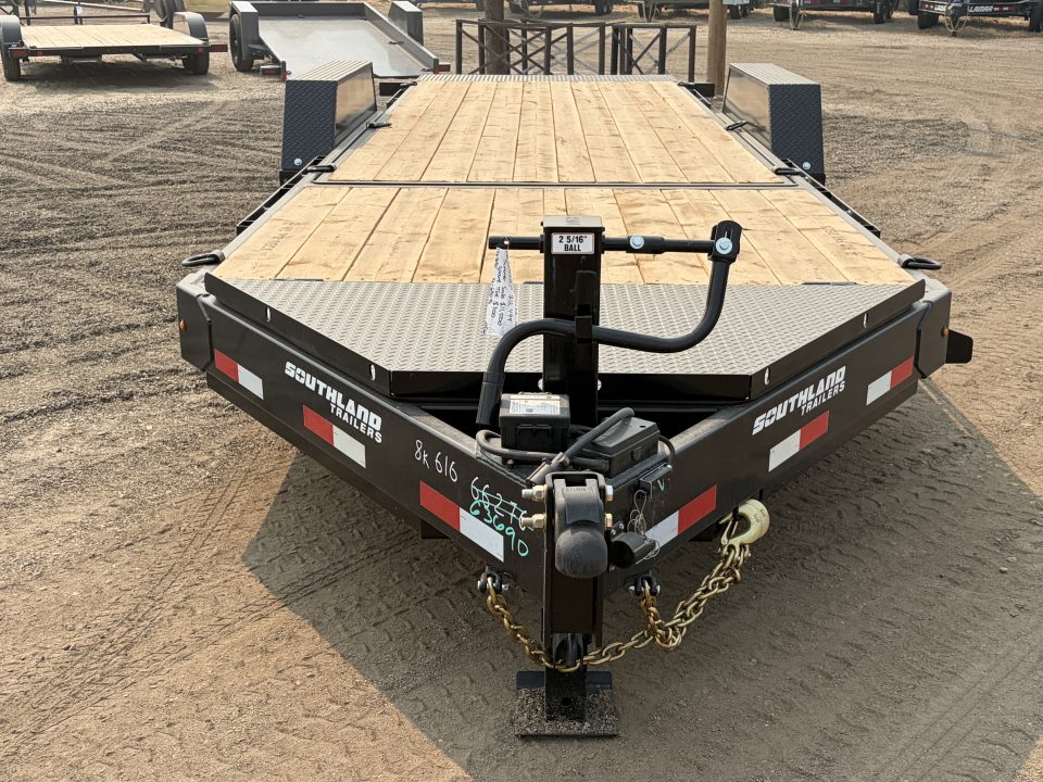 New 2026 Southland 7x22 16/6 16k Split Deck Tilt Trailer