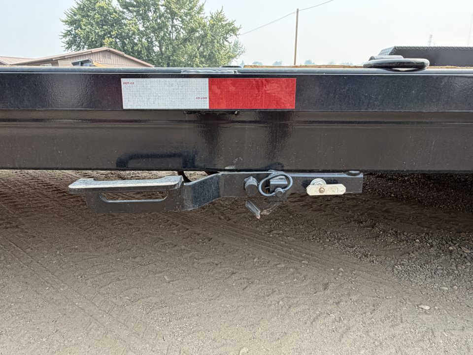 New 2026 Southland 7x22 16/6 16k Split Deck Tilt Trailer