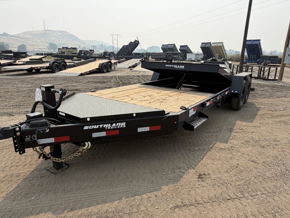 New 2026 Southland 7x22 16/6 16k Split Deck Tilt Trailer