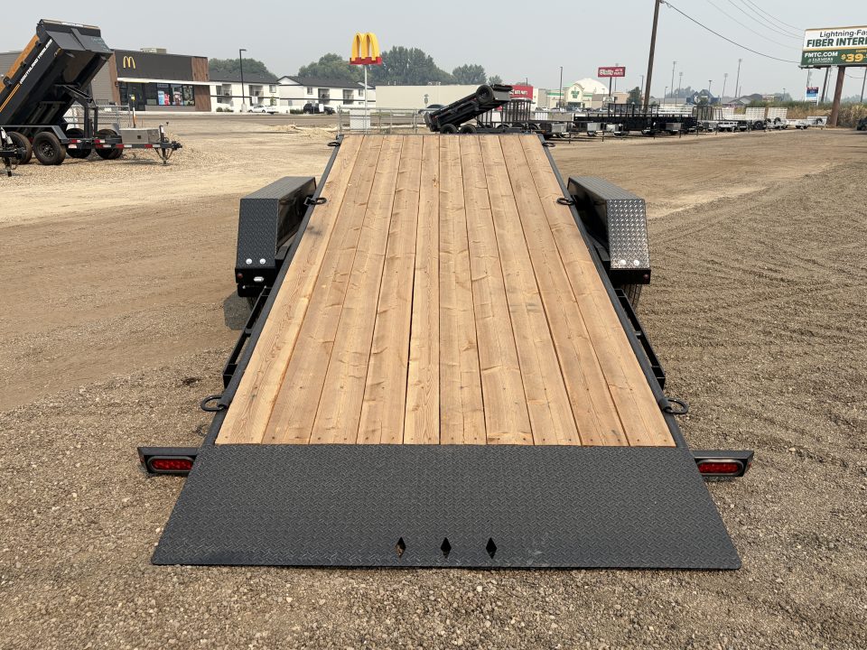 New 2026 Southland 7x22 16/6 16k Split Deck Tilt Trailer