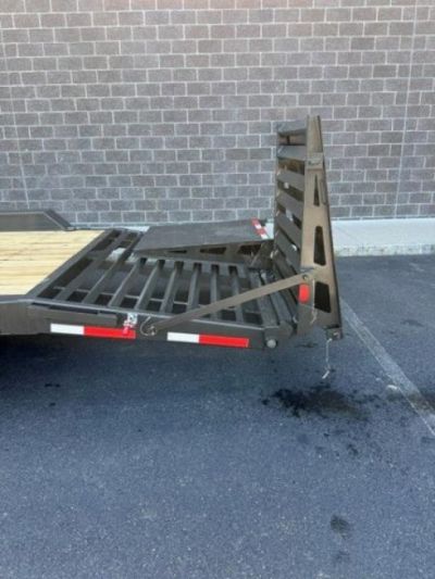New 2027 MAXX-D EHX8322 Equipment Trailer