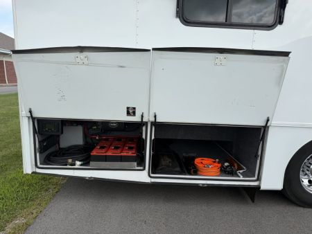 Used 2010 Cascadia 50' Motorhome