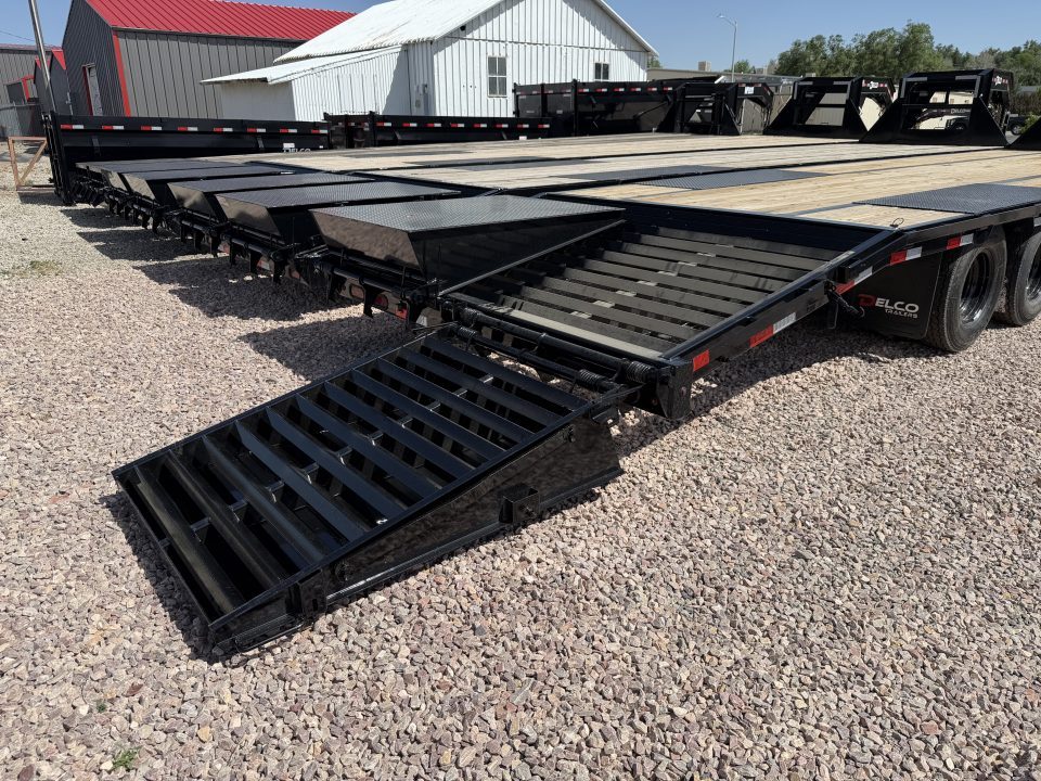 New 2026 Delco Trailers FD32 Deckover Trailer