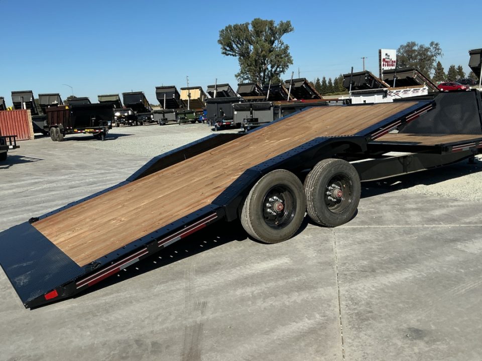 New 2026 Diamond C Trailers HXD210L24X102 8.5FT X 24FT Tilt Trailer