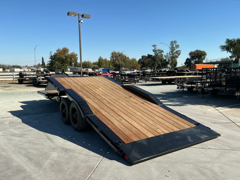New 2026 Diamond C Trailers HXD210L24X102 8.5FT X 24FT Tilt Trailer
