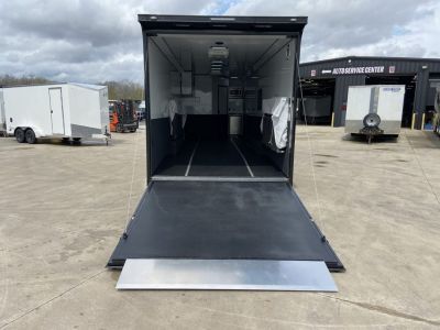 New United USH-8.532 Racing Trailer w/ Bath Pkg