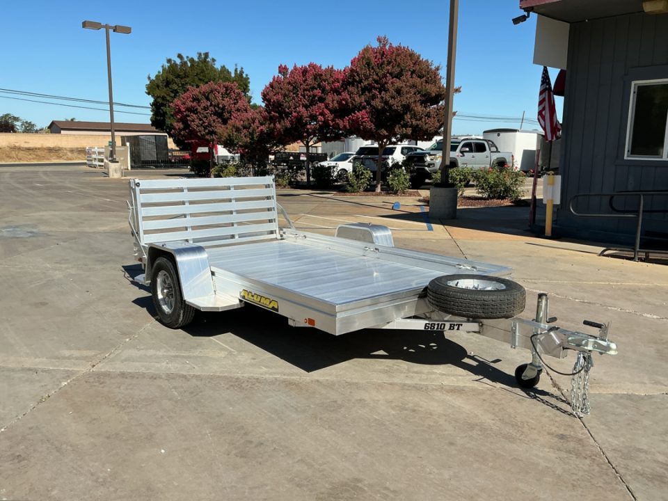 2027 Aluma 6810S-BT