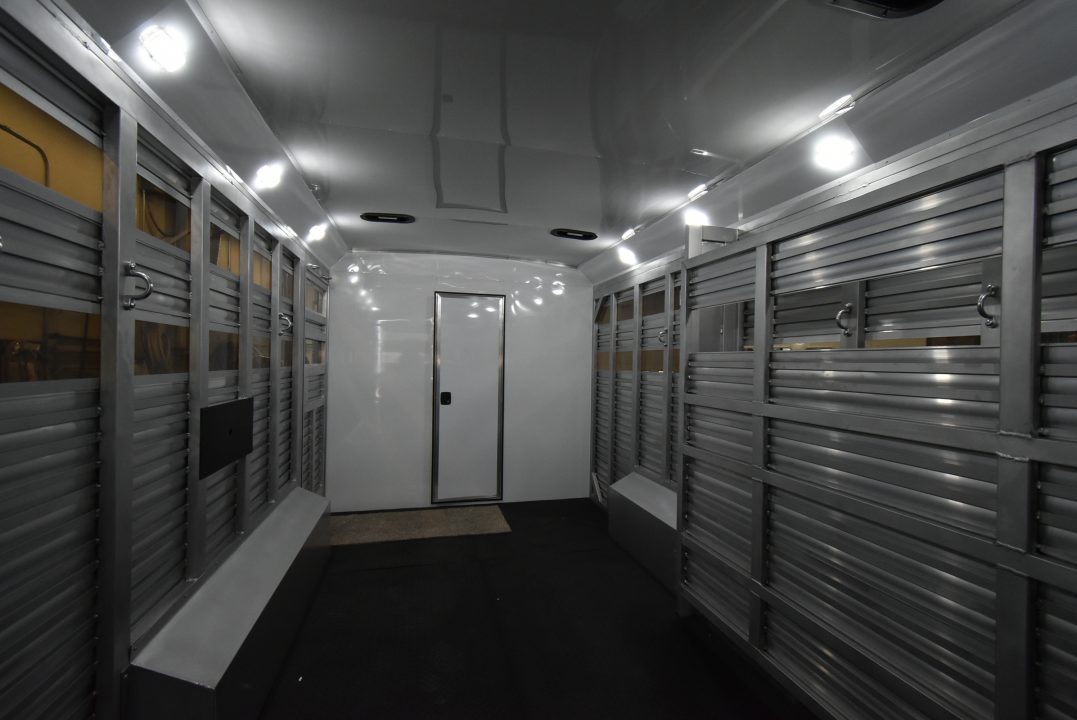 New 2027 Bison Trailers Trailhand 81316 Horse Trailer