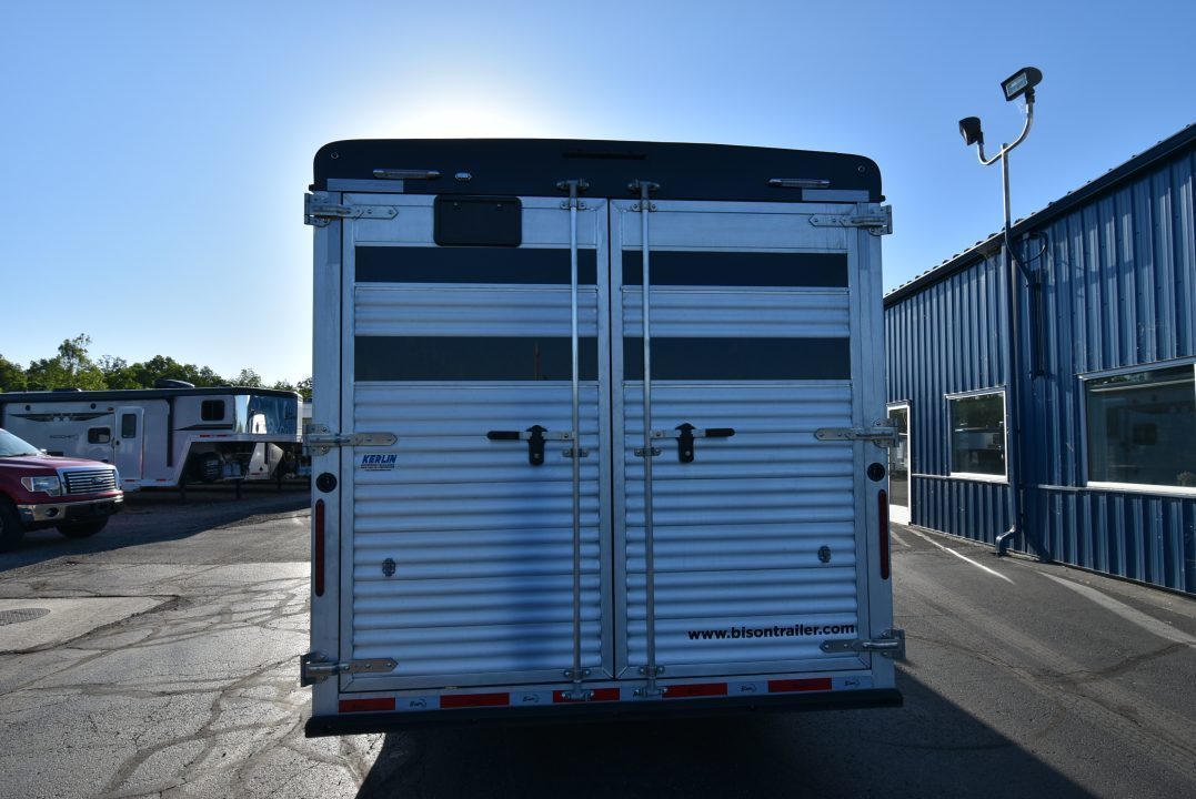 New 2027 Bison Trailers Trailhand 81316 Horse Trailer