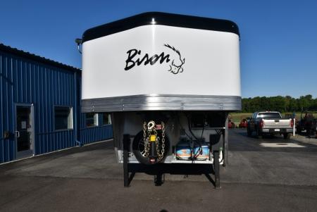 New 2027 Bison Trailers Trailhand 81316 Horse Trailer