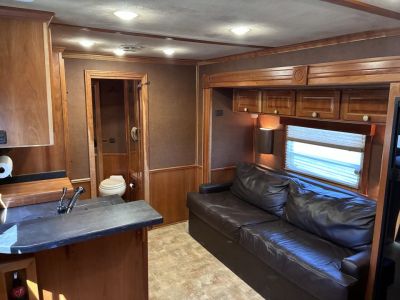 Used 2007 Cimarron Trailers 3H 17'LQ Horse Trailer