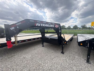 New 2026 PJ 25FT LS 15.7K - GVWR | Gooseneck Equipment Trailer **CLEARANCE**