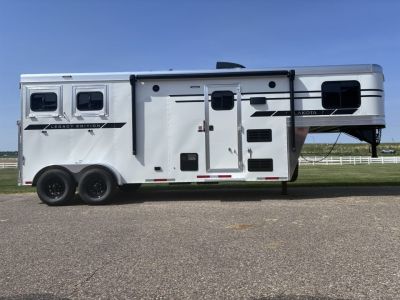 New 2027 Lakota Legacy 2H 7'LQ Horse Trailer
