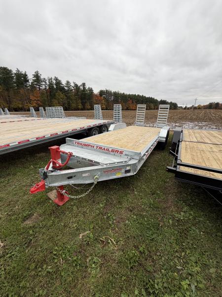 New 82X 18+2 Triumph Trailers 2027 Equipment Trailer