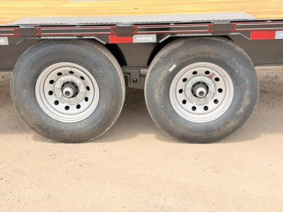New 2026 Diamond T 8.5-24 Single Wheel Gooseneck Deckover Equipment Hauler W/ 14 PLY Tire Upgrade 15K GVWR