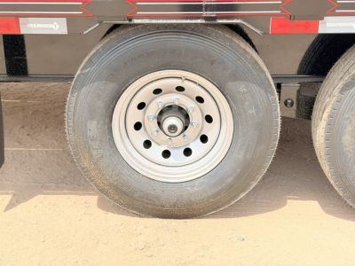 New 2026 Diamond T 8.5-24 Single Wheel Gooseneck Deckover Equipment Hauler W/ 14 PLY Tire Upgrade 15K GVWR