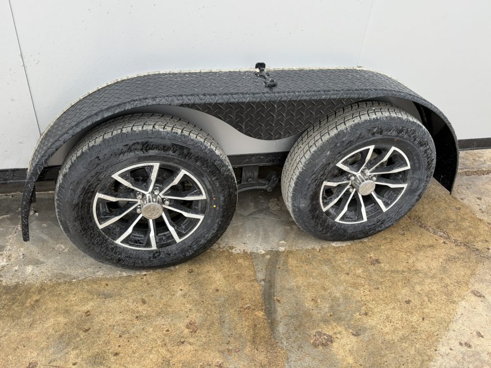 2026 Formula Trailers photo 4