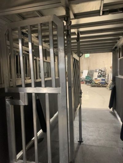 New 2026 Frontier Trailers 2+1 Horse Trailer