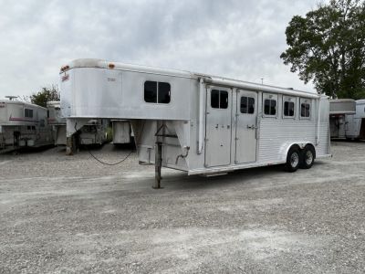 Used 1995 Sooner 4 Horse Slant Overniter Horse Trailer
