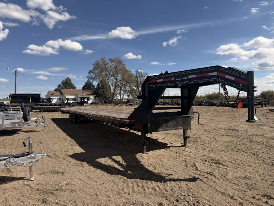 Used 2022 J&C Trailers 8.5-40 Tandem Axle Gooseneck Deckover