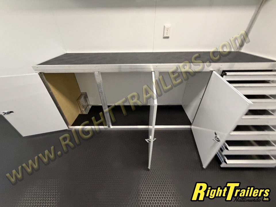 New 2026 8.5x50 Vintage Sportsman Extreme Living Quarters Race Trailer