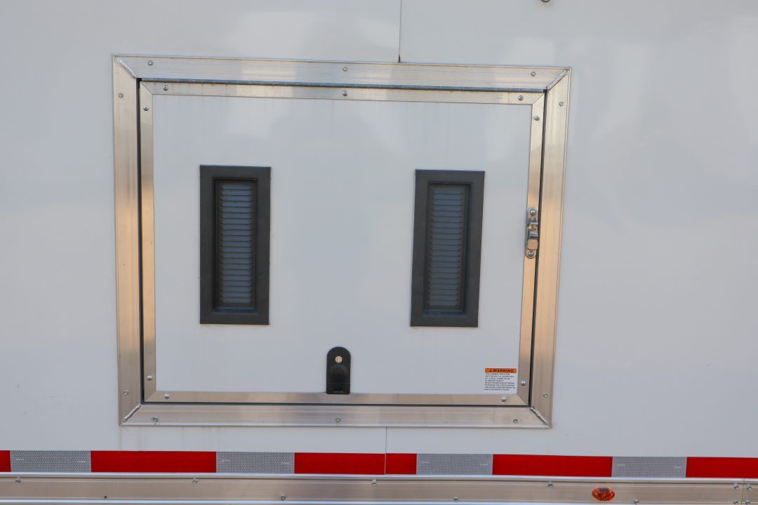 New 2026 Vintage Trailers 8.5x52 Sportsman Unlimited Living Quarters Race Trailer