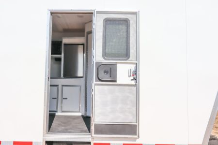 New 2026 Vintage Trailers 8.5x52 Sportsman Unlimited Living Quarters Race Trailer