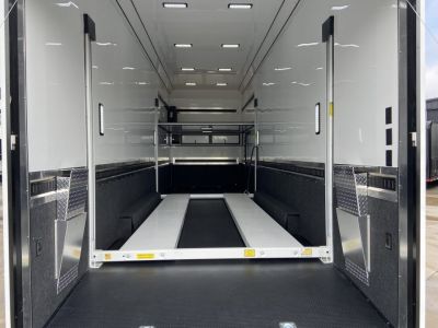 New United USH-8.532 Stacker