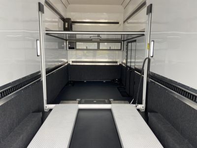 New United USH-8.532 Stacker