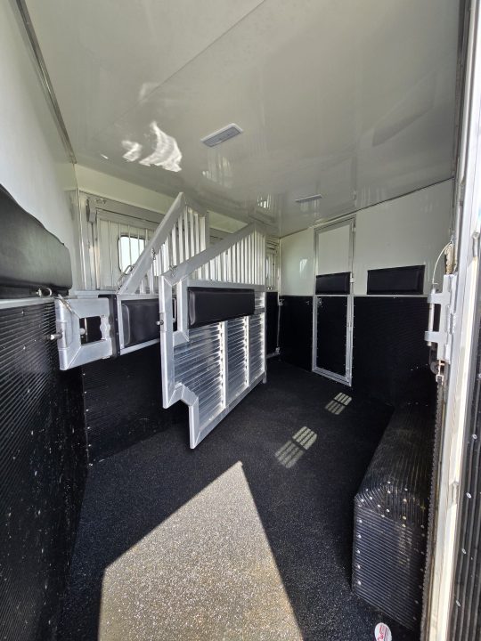 2023 Elite Trailers photo 6
