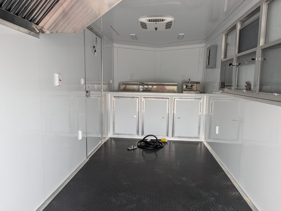 2026 Covered Wagon photo 8